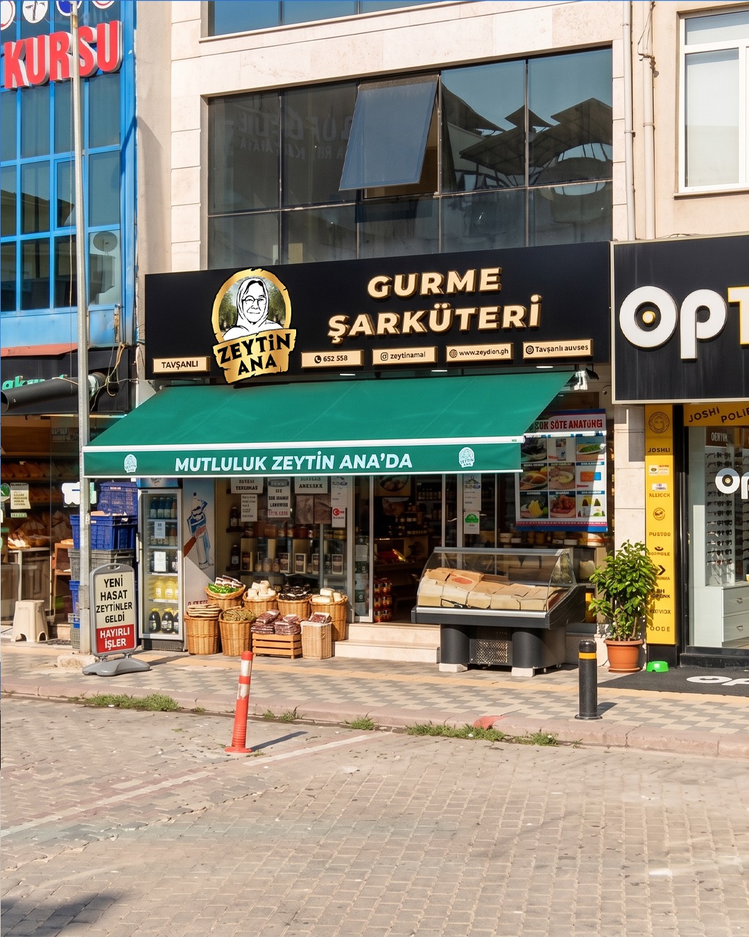 Tavşanlı Mağazası
